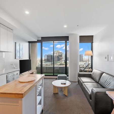 Resort Style Living Yarra Wharf Melbourne Bagian luar foto