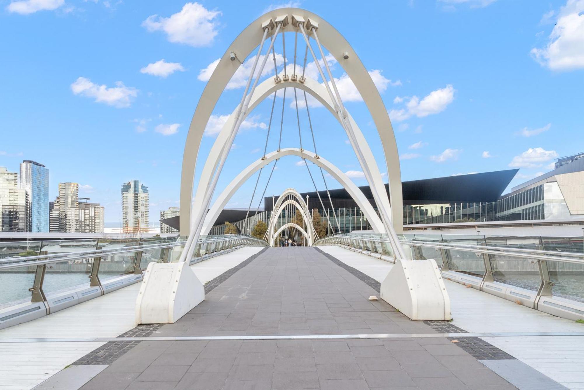 Resort Style Living Yarra Wharf Melbourne Bagian luar foto